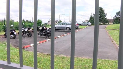 A LA UNE/ Bléré: voiture brûlée au collège