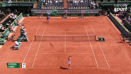 Roland-Garros 2017 : La montée au filet gagnante de Cornet (2-2)