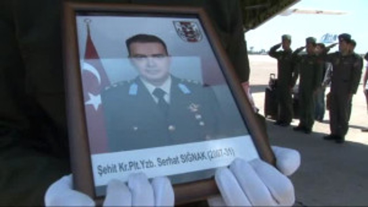 Adanalı ve Osmaniyeli Şehitler Adana Havalimanı'na Getirildi