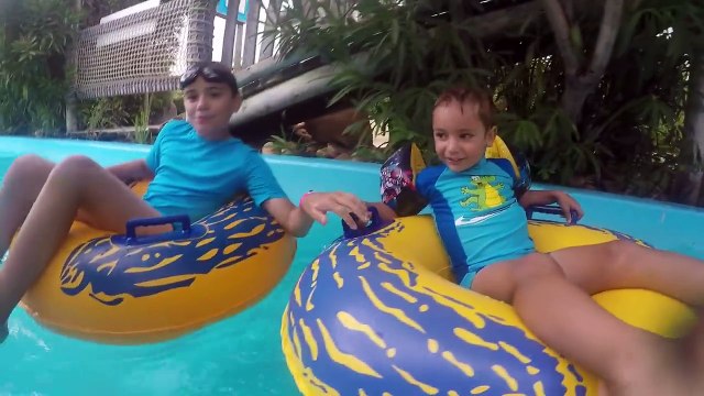VLOG - Fun Aquatique au Congo River & VIOLENT ORAGE DE GRÊLE ! - Parc Aquatique Aqualand - 2_2