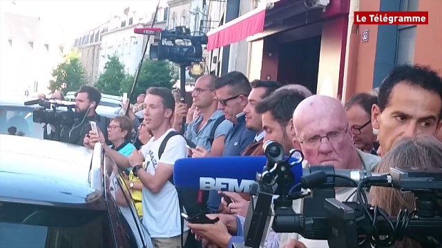 Vannes. Emmanuel Macron en visite chez Pablo, atteint du syndrome X fragile