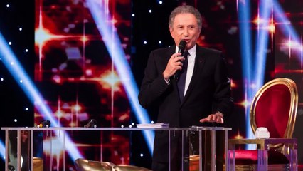 Michel Drucker poussé vers la sortie par Laurent Delahousse