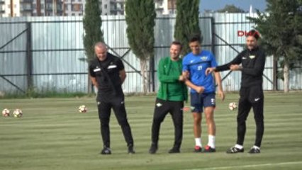 Akhisar Belediyespor'da Custodio Futbolu Bırakıyor