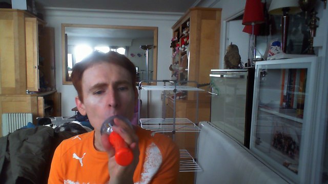 Wiwi égratigne je pense à toi d'Hélène Rolles