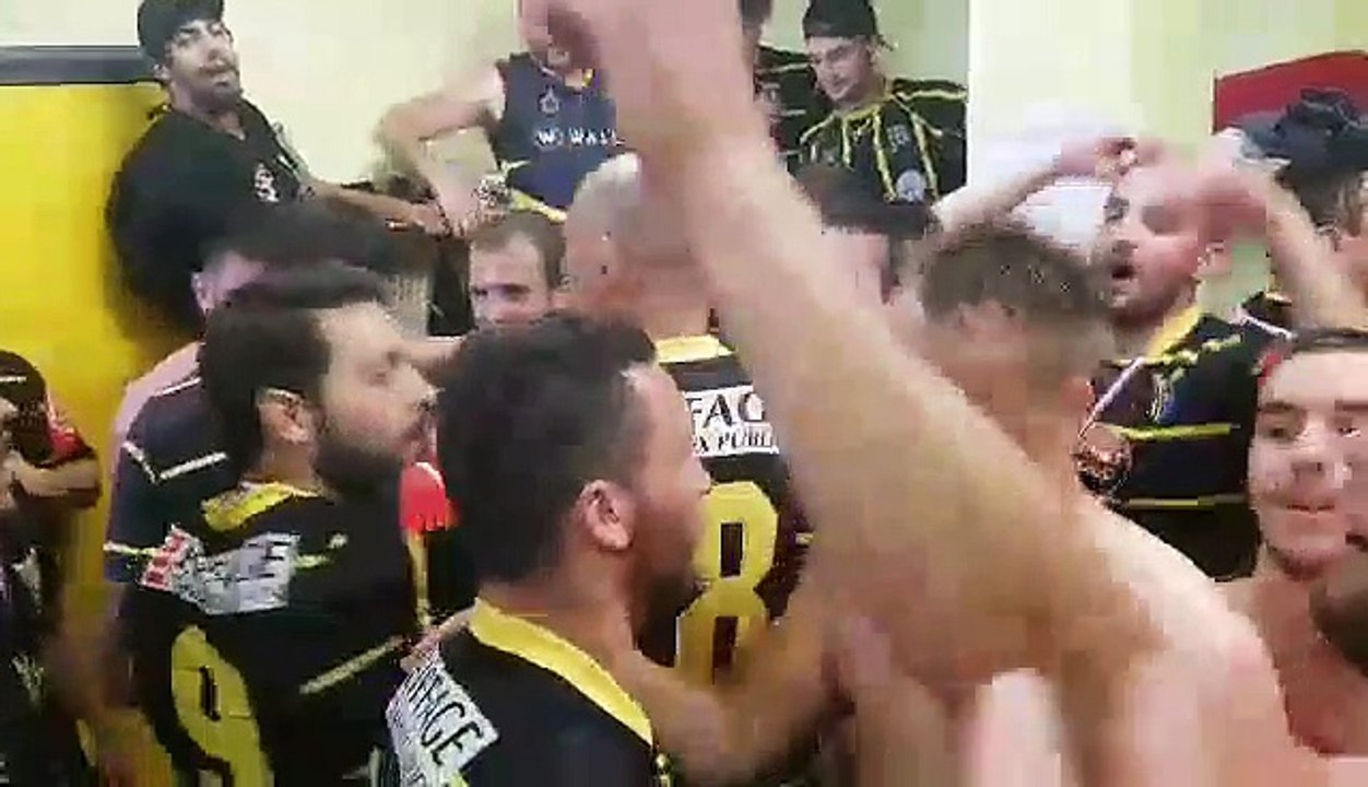 Champion de France, le club de Grenade accueille Izeaux dans son vestiaire pour un chant