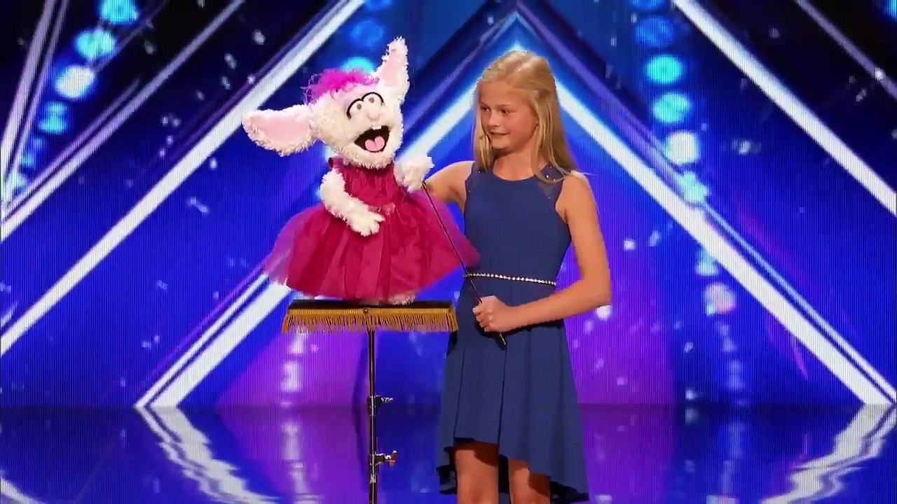 Une jeune fille ventriloque âgée de 12 ans offre une prestation époustouflante dans la version américaine d'"Incroyable