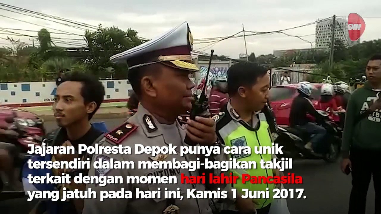 Cara Unik Polisi Pada Hari Lahir Pancasila