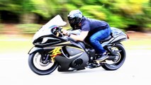 Suzuki Hayabusa battles Turbo Supra on the highway!