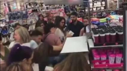 İspanya'da Fincan Satışında İzdiham