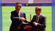 Barcelona present new coach Valverde