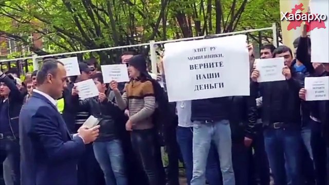 Ҳимоятгари ҳуқуқ Иззат Амон дар Москва дастгир карда шуд