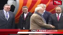 Modi and putin of Russia get together & pak and China get off zet