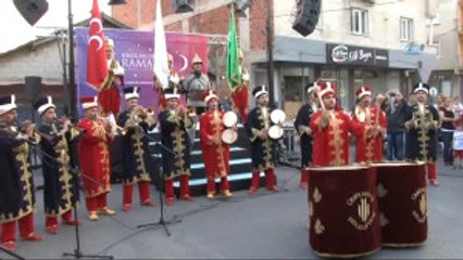 Ümraniye'de Binlerce Kişi Açık Havada İftar Yaptı