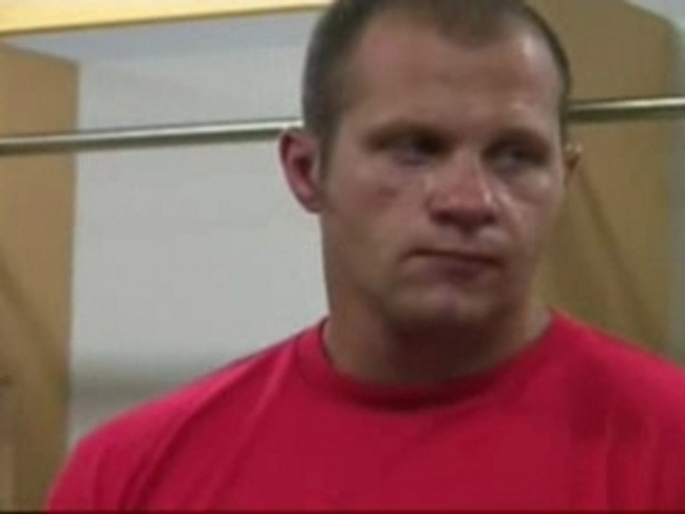 Fedor  watches Mirko 'CroCop' KO his brother