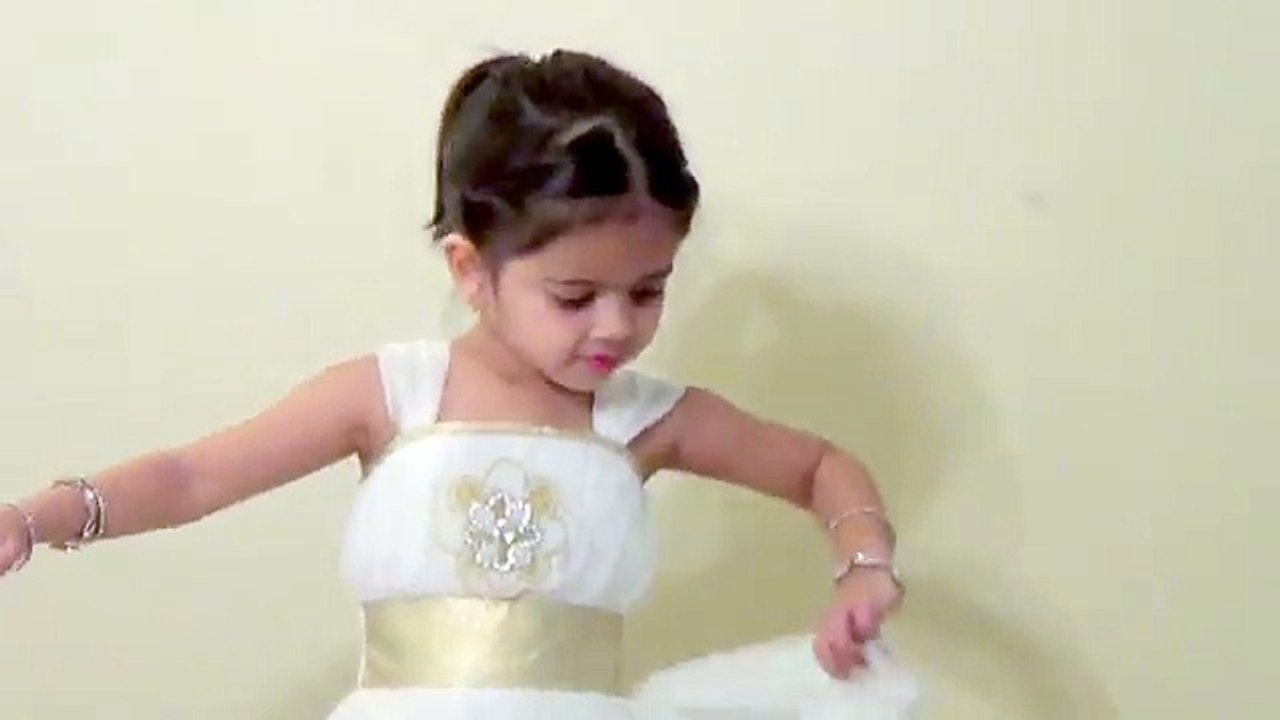 Ruhi dancing on Prem Ratan Dhan Payo at four