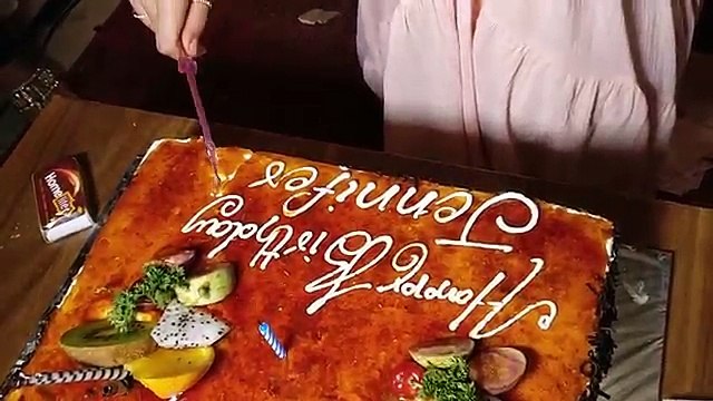 Jennifer winget ! Her birthday celebration on set with crew members and kushal tandon ! Aneri Vajani - 2017 Full HD