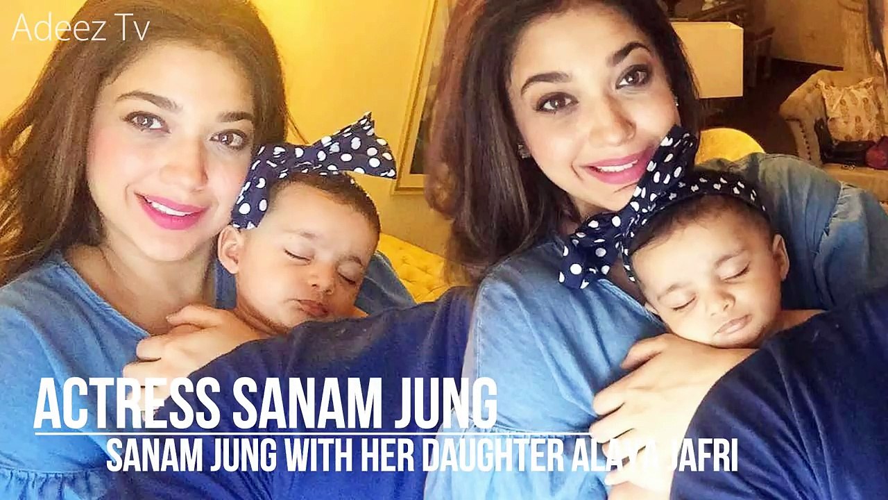 Sanam Jung with Her Cute Daughter Alaya Jafri
