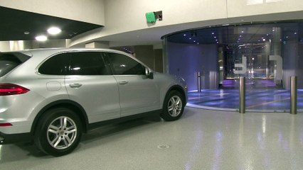 A Miami, les riches peuvent garer leur voiture dans le salon