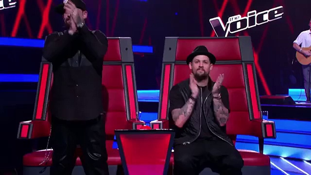 Jake Howden Sings Call Me Maybe