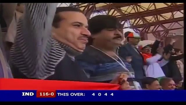 Virender Sehwag and Rahul Dravid 410 Runs Partnership Destroy Pakistan Sehwag (254), Dravid (128)