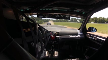 Tonneaux sur circuit après que l’essieu arrière se soit fait la malle !
