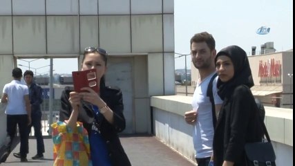 Kızıyla Birlikte İntihara Kalkıştı, Kızı Kucağında Uyuyakaldı