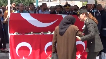 Ak Partili Başkan Uğur, Son Yolculuğuna Uğurlandı