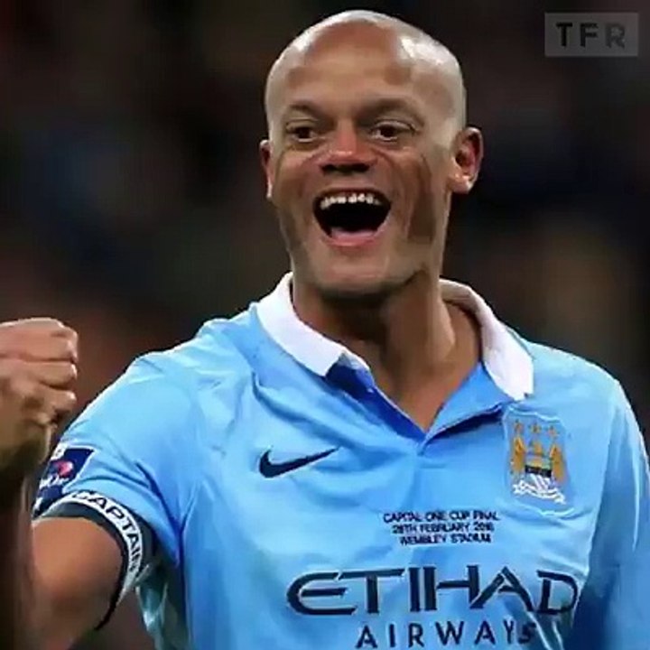 Les footballeurs avec les yeux d'Ozil