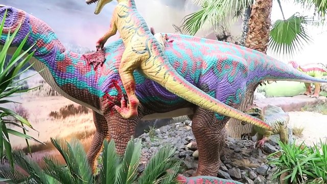 VLOG - RENCONTRE avec de -VRAIS- DINOSAURES à DINOPARK - Ile Des Loisirs Cap d'Agde