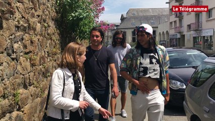 Art Rock. Interview déambulatoire avec les Naïve New Beaters