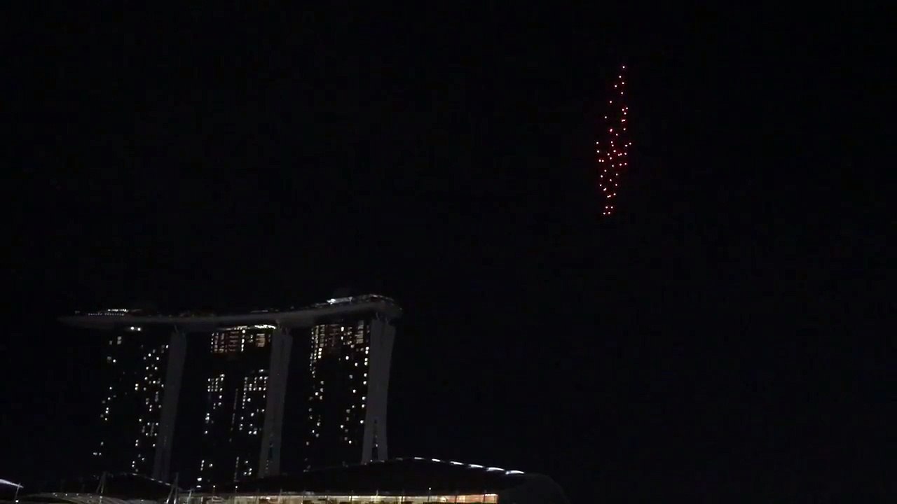 Les drones remplacent les feux d'artifice en Singapore