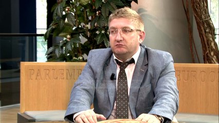 Macovei: Dënoni funksionarët për korrupsion - Top Channel Albania - News - Lajme