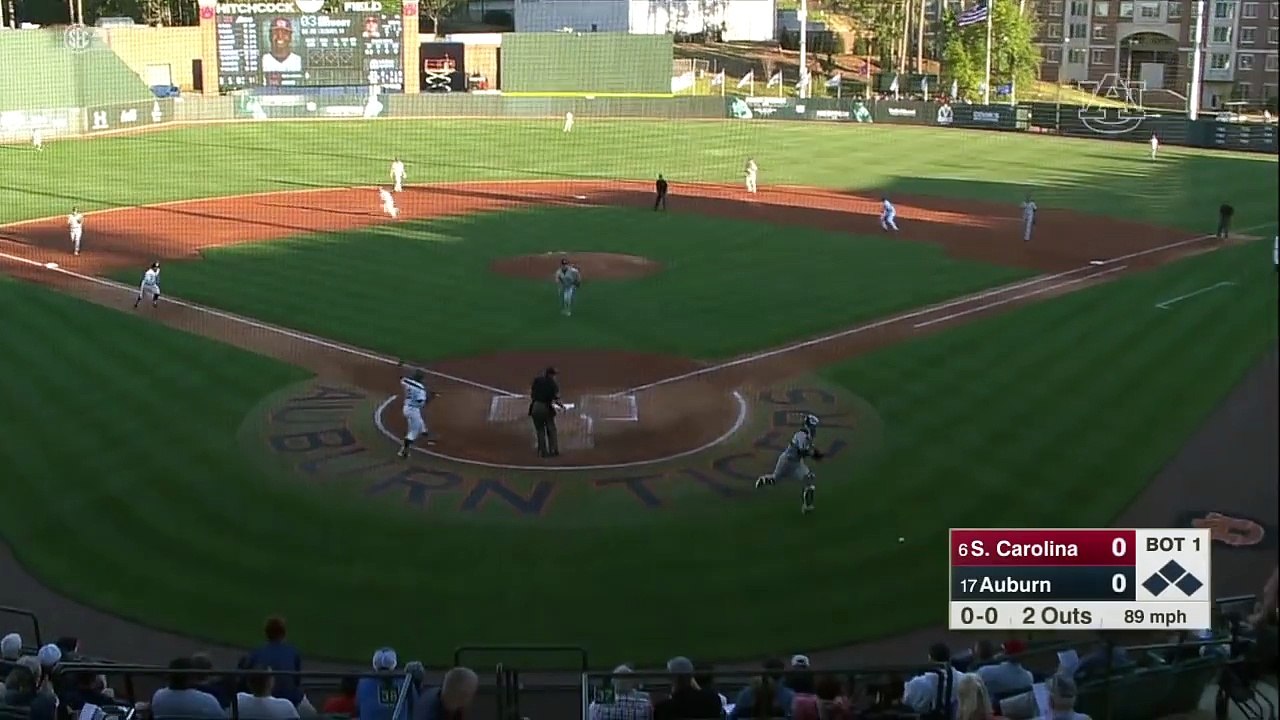 Auburn Baseball defeats South Carolina, 5-4
