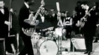 Chuck Berry live on French TV 1958