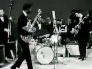 Chuck Berry live on French TV 1958