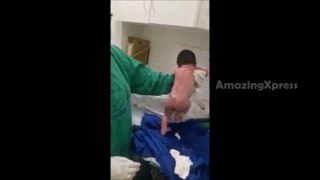 Amazing Video - Newborn Baby Walking