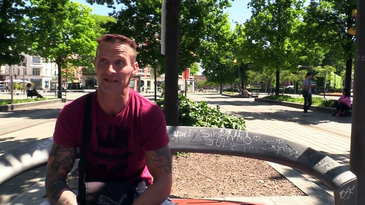 20 ans après, on a retrouvé l'homme de l'émission Strip-Tease