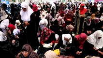 Ramadã: palestinos rezam em massa em Jerusalém