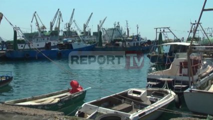 Скачать видео: Report TV - Porti i ri i peshkarexhave  në Durrës jashtë funksionit