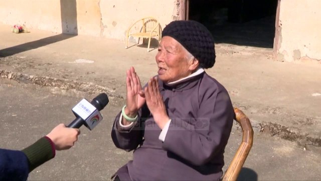 Gjyshja që të bën të të dridhen leqet - Top Channel Albania - News - Lajme