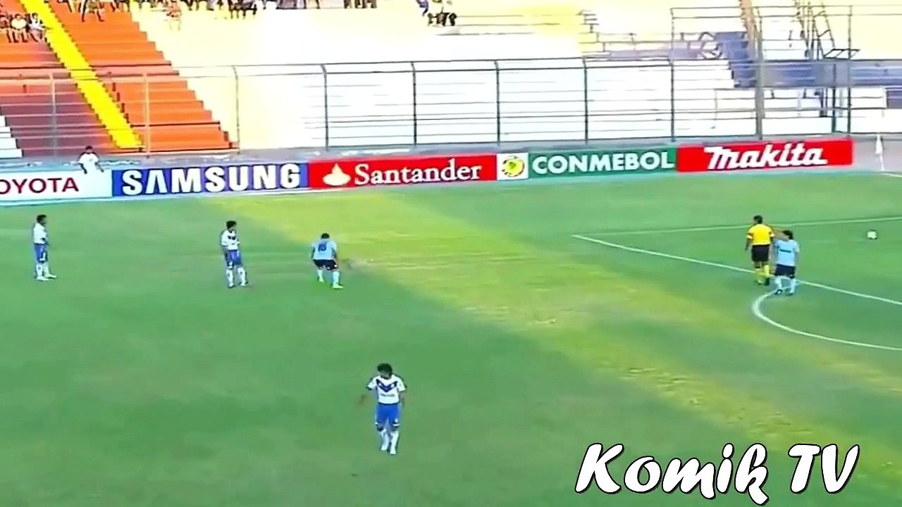 Futbolda Sahaya Giren Hayvanlar - Komik Futbol Kazaları