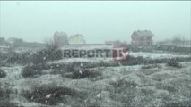 Report TV - Rikthehen reshjet e dëborës në Kukës,trashësia arrin deri në 5 cm