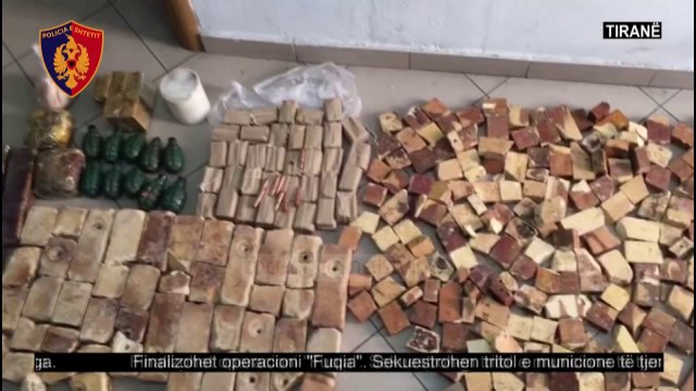 Policia ndalon tregtarin e eksplozivit me 50 kg tritol dhe C4 - Top Channel Albania - News - Lajme