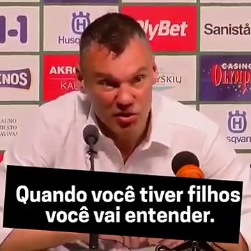 28.OLHA a resposta deste técnico de basquete a um jornalista é uma VERDADEIRA LIÇÃO DE VIDA, VEJA!