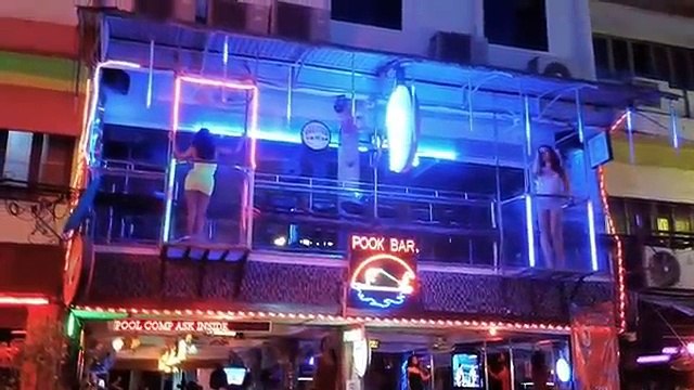 BANGKOK THAILAND NIGHTLIFE HOT SEXY GIRLS WALKING STREET (11)