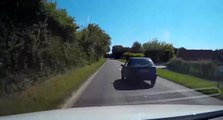 Un automobiliste perd le contrôle de sa voiture dans un virage