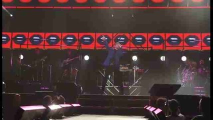 Enamorado de su tierra y de su público, Bisbal inicia gira en su Almería natal