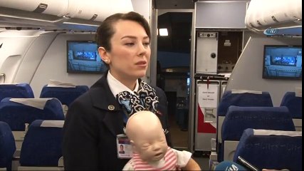 Kabin Memuru Bebeğin Hayatını Kurtardı