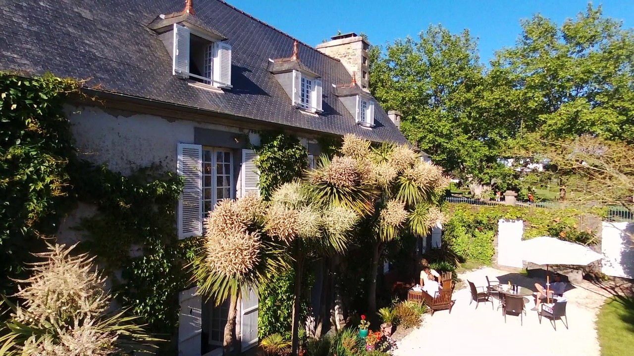 Etables-sur-mer et saint Quay Portrieux grande marée footage.