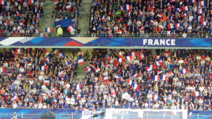 02/06/17 : FRA-PAR : Roazhon Park bleu blanc rouge